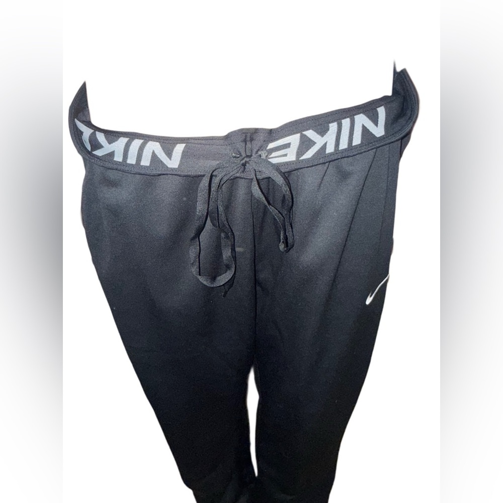 Nike Therma-FIT Black Jogger Sweatpants Size Large Standard Fit NWT - Picture 2 of 7